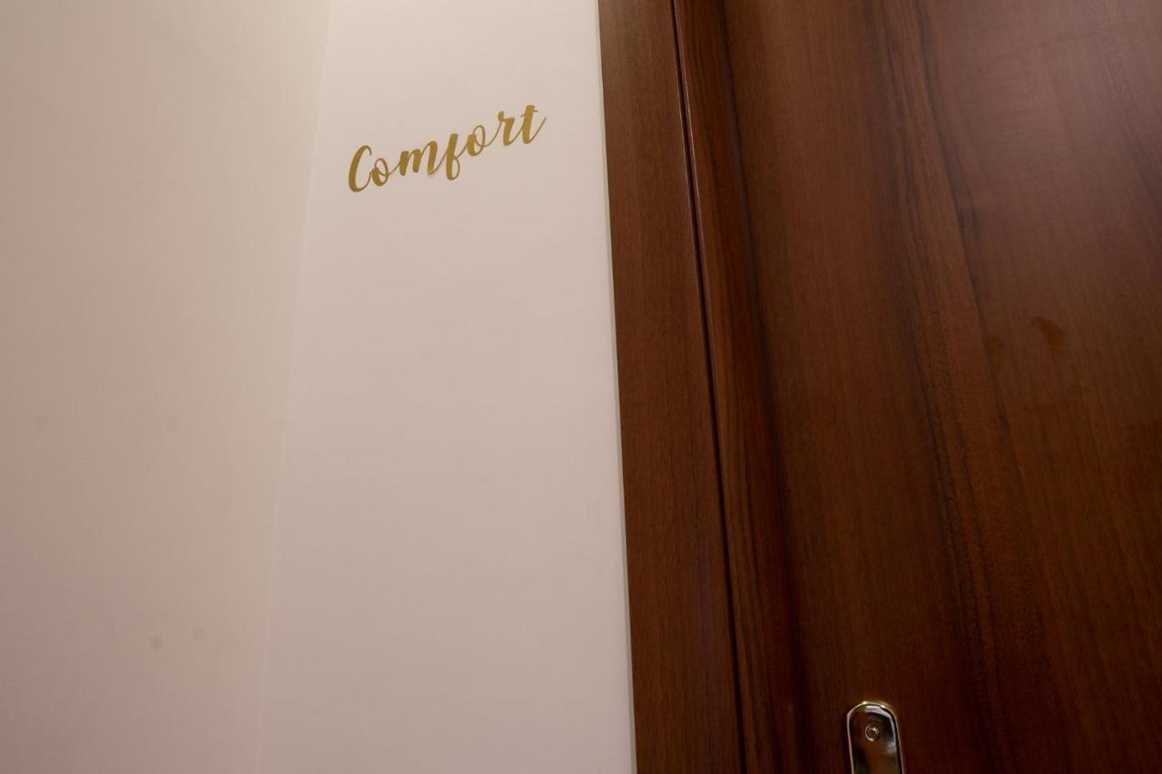 Athmosfera Nova 18 Hotel Naples Luaran gambar