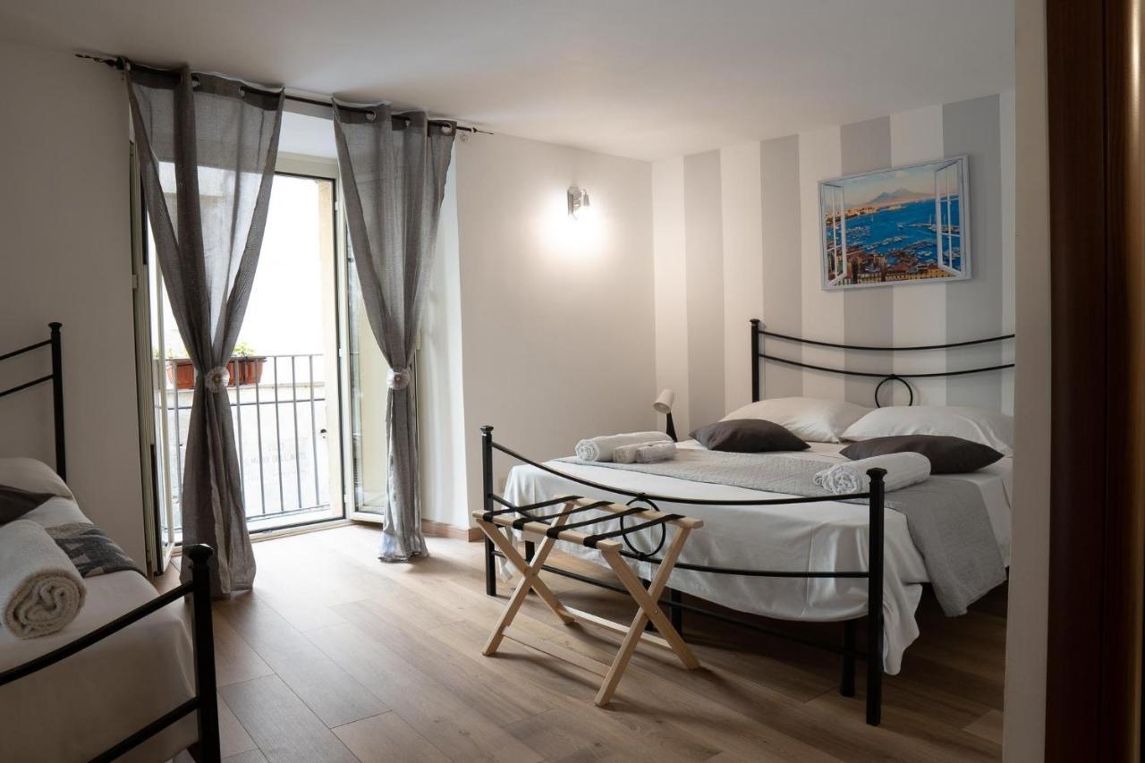 Athmosfera Nova 18 Hotel Naples Luaran gambar