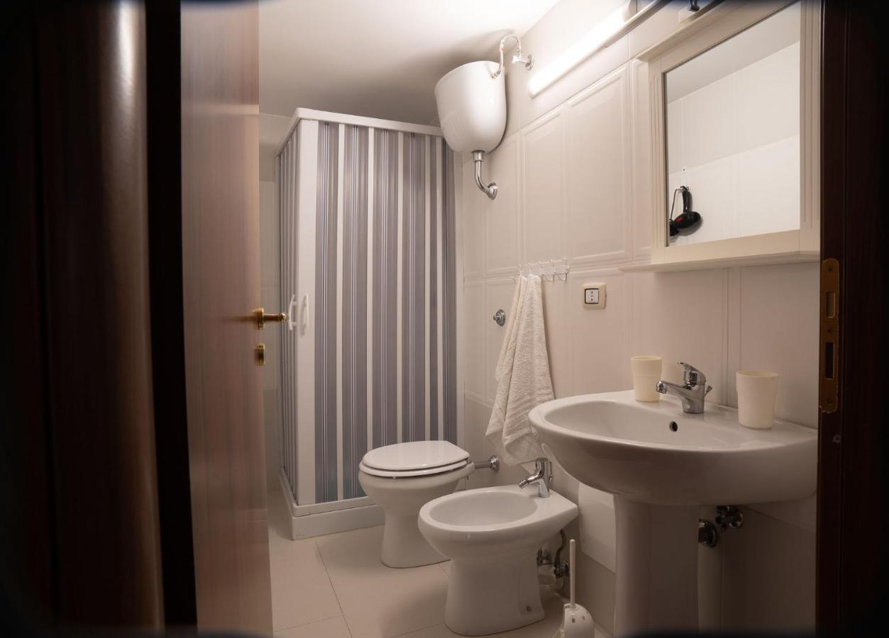 Athmosfera Nova 18 Hotel Naples Luaran gambar