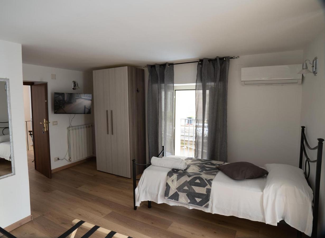 Athmosfera Nova 18 Hotel Naples Luaran gambar